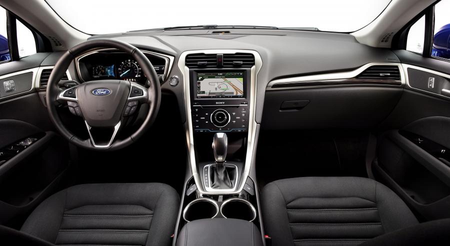  Ford Fusion Hybrid 2012 года  (фото 12 из 29)